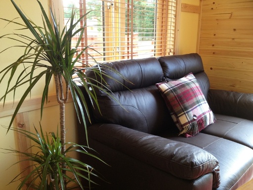 Rashfield Sheilings - Lounge